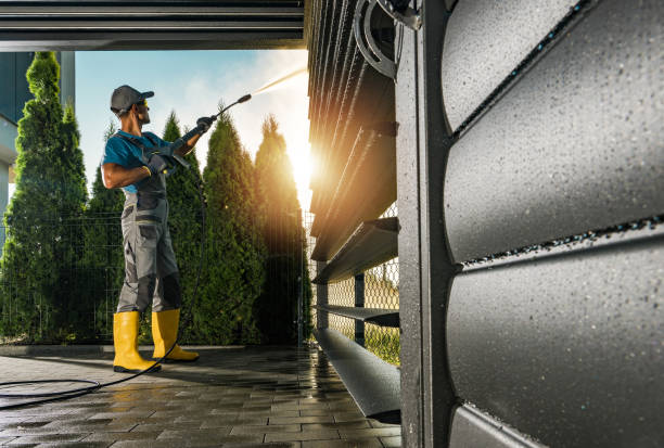 Best Deck Pressure Washing  in Fabens, TX